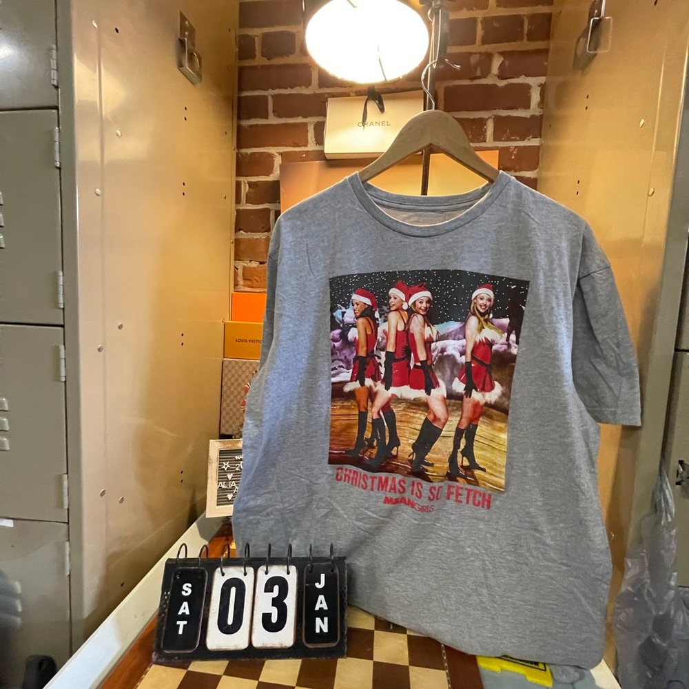 Mean Girls Movie Christmas is so Fetch Graphic Tee Shirt size